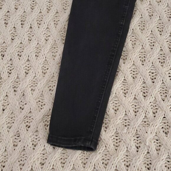 BERSHKA PORTUGAL "Push Up" Mid Rise Jeans - Picture 6 of 16